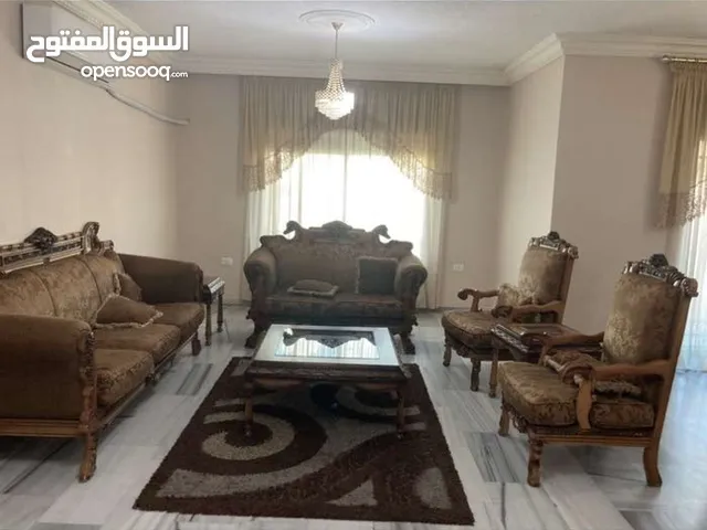 طقم كنب مستعمل بحاله جيده للبيع