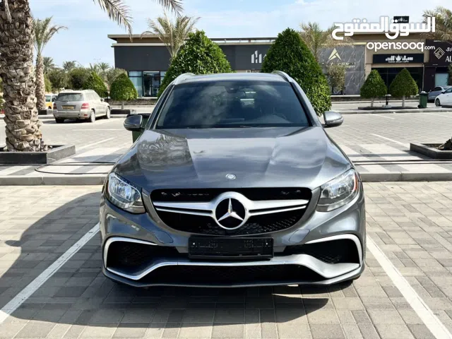 مرسيدس-بنز GLC 300 دفع رباعي
