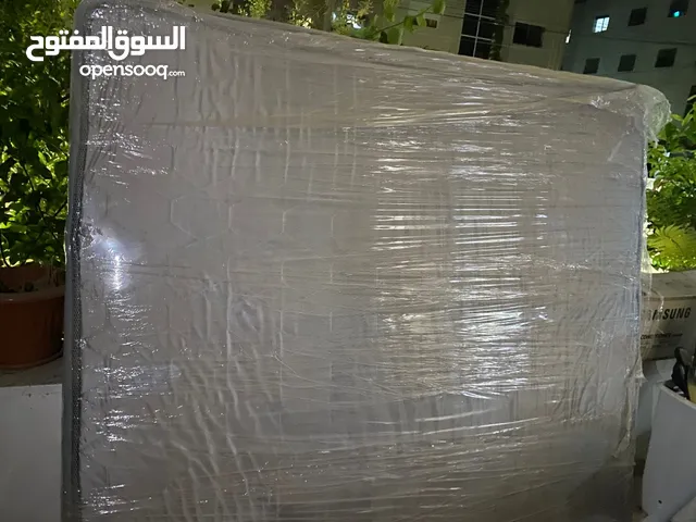 فرشة سرير مترين ب مترين للبيع