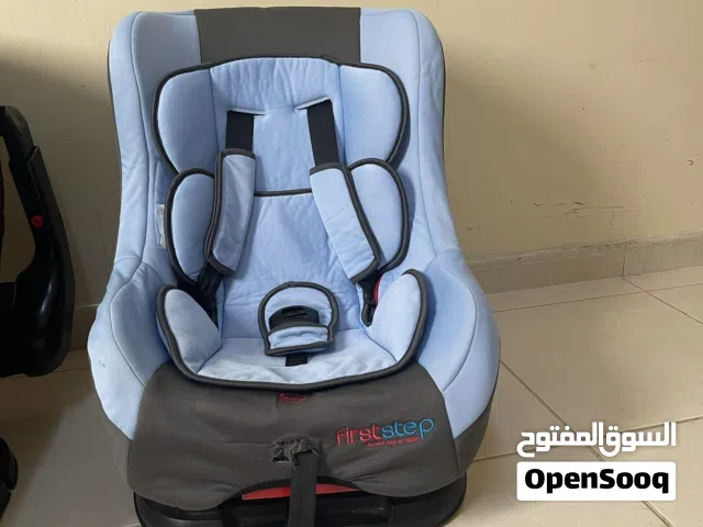 متوفر مقعدين سيارة للاطفال