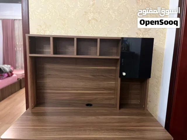 مكتب دراسي للبيع