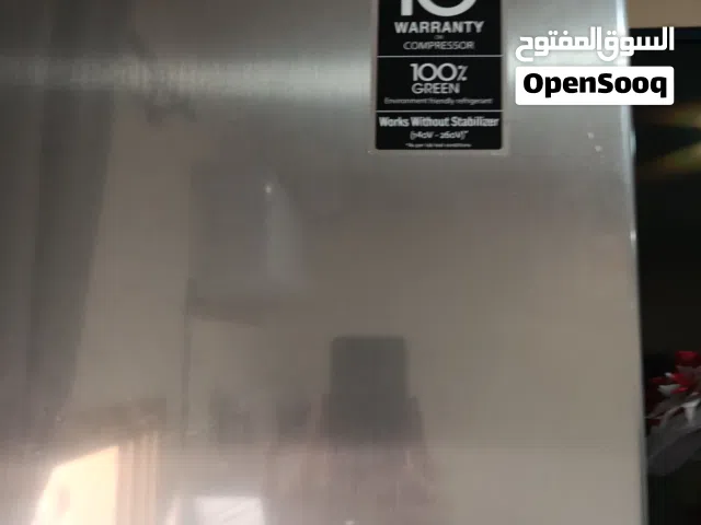 ثلاجه Toshiba نضيفه جدا