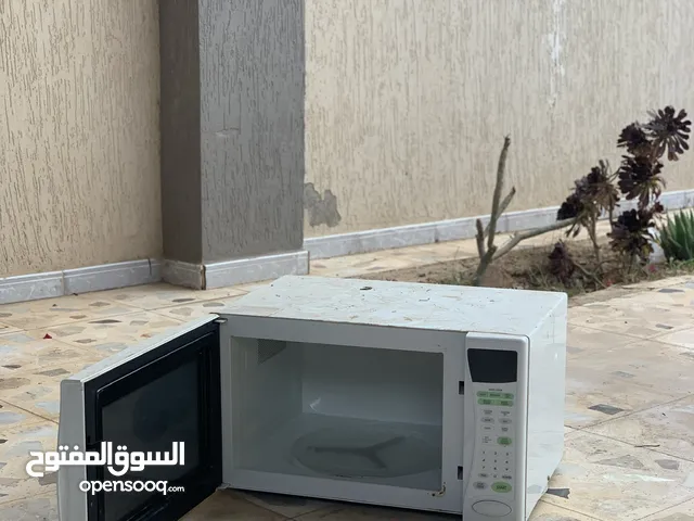 LG 30+ Liters Microwave in Tripoli