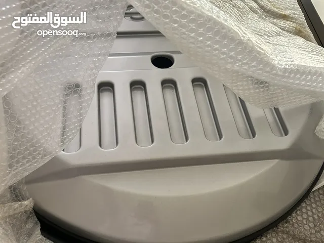 للبيع غطاء اطار جيب رانجلر جديد وغير مستخدم