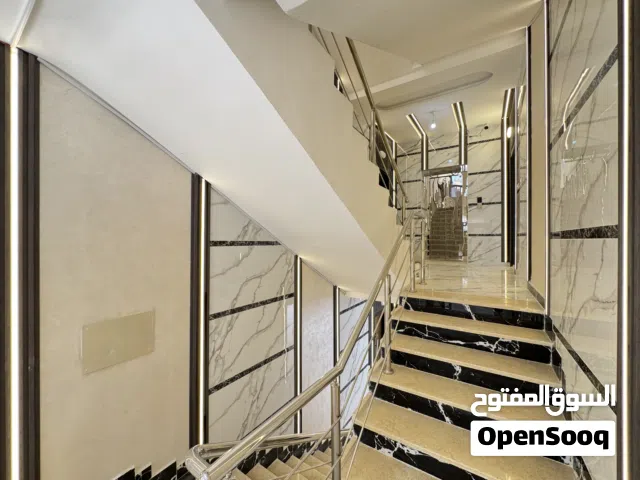 200 m2 4 Bedrooms Apartments for Sale in Amman Tla' Ali