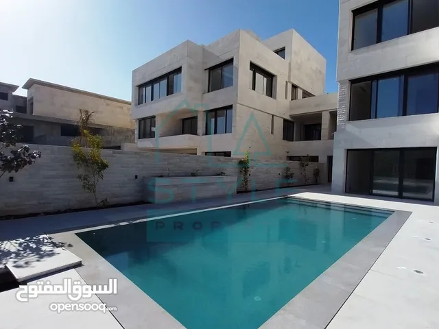 1300 m2 5 Bedrooms Villa for Sale in Amman Dabouq