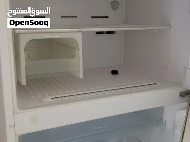 ثلاجة هيتاشي استعمال نظيف شبه جديد 1500