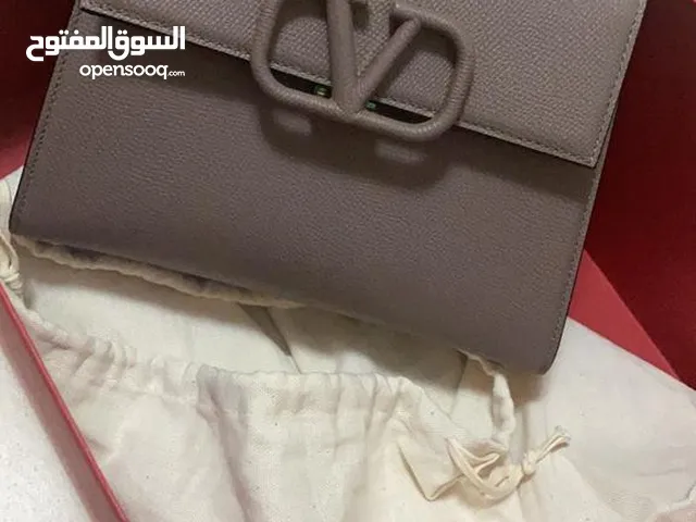 حقائب فالنتينو نسائية للبيع في الإمارات - شنط نسائية : حقيبة يد نسائية,  ظهر: أفضل سعر