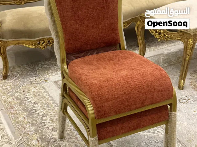 للبيع كراسي المنيوم قماش درجه اولى   مريحين جدا، العدد80