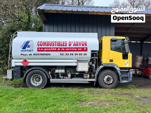 شاحنة نقل وقود