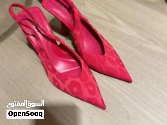 كعب ملبوس مره واحد طبي يخبل