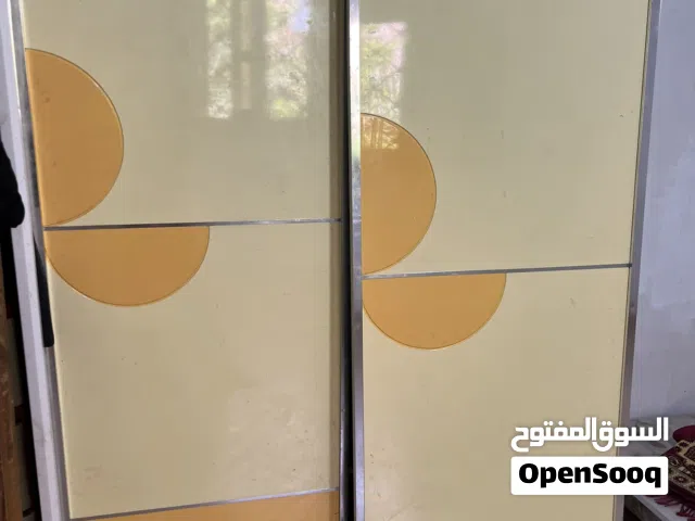دولاب وسرير فردي وكامدينو في حاله جيده