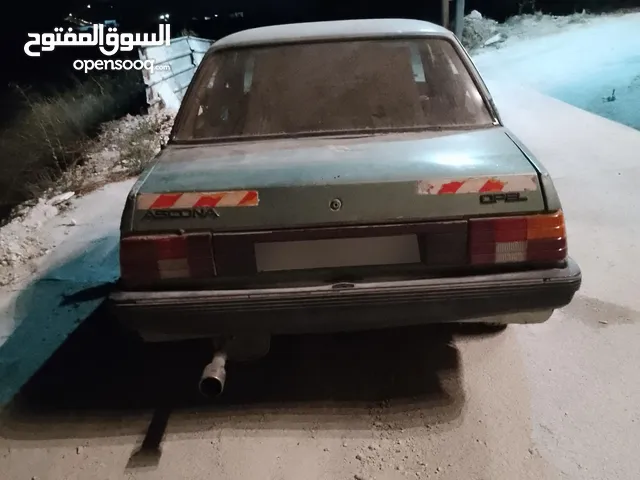 اوبل سكونا1983