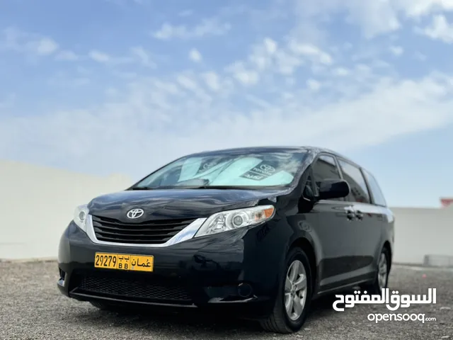 Used Toyota Sienna in Al Batinah