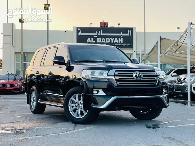 Used Toyota Land Cruiser in Sharjah