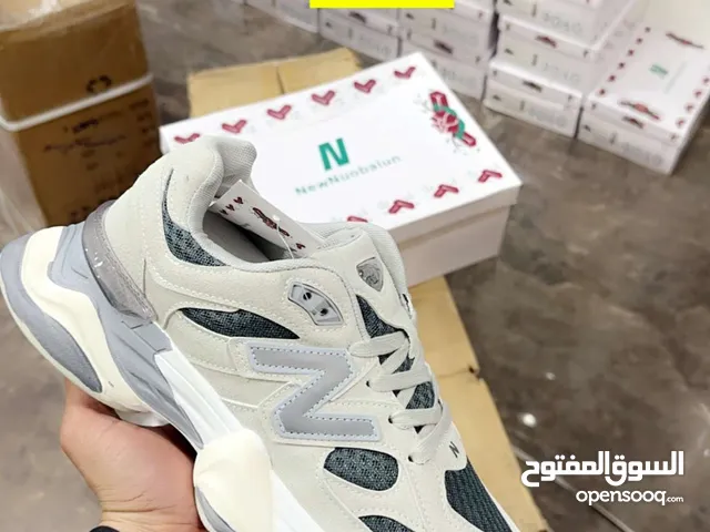 35 Sport Shoes in Abha