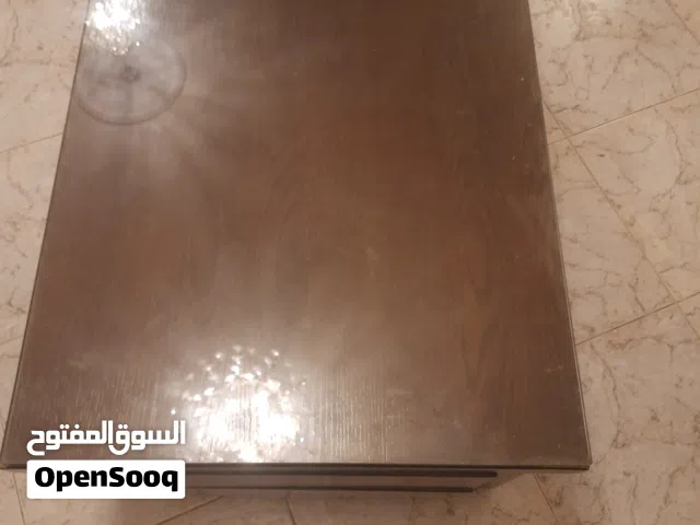 طاولة غرفة جلوس