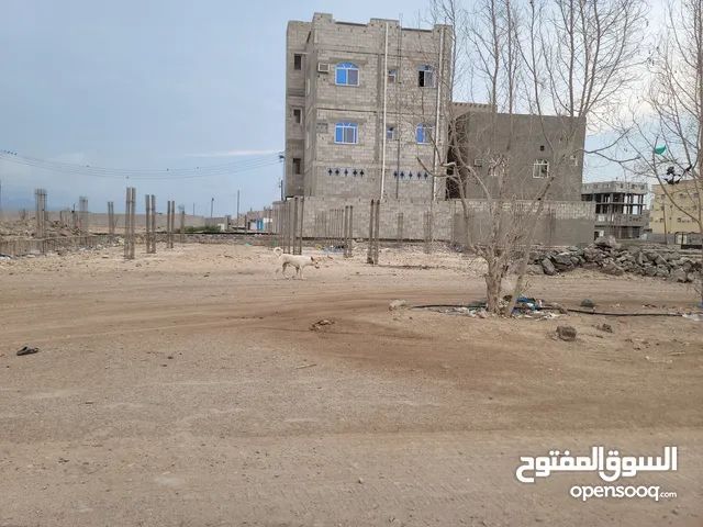 ارضيه مع ساس جاهز يتحمل 15 دورمع مخطط للعمارة مع حديد جاهز لعمدان الدور الأول كلشي جاهز من المالك