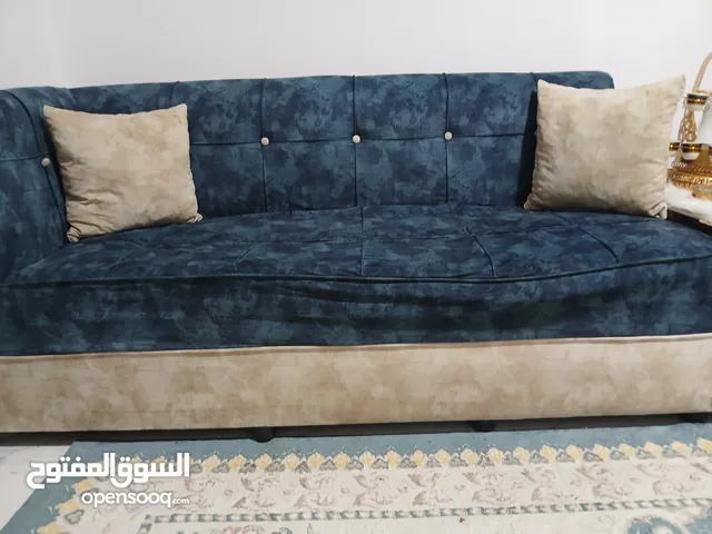 طقم كنب بحالة جيدا
