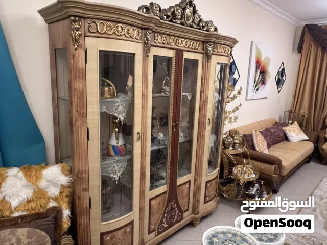 طاولة سفرة 8 مقاعد مع بوفيه كبير ومع كونسل