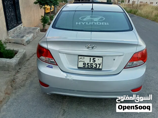 2012 هيونداي اكسنت GLS