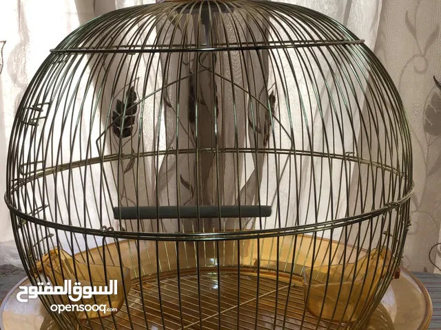 قفص طيور حب بحالة الوكالة