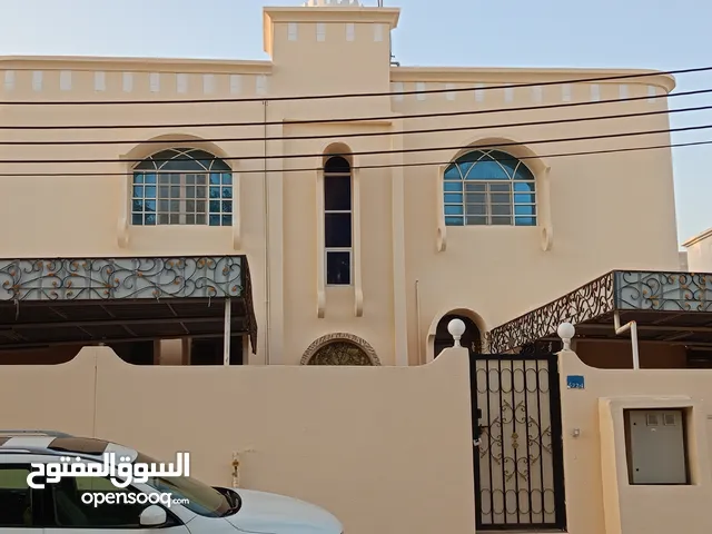 400m2 More than 6 bedrooms Townhouse for Rent in Muscat Ghubrah