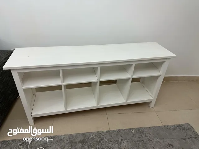 طاولة تلفزيون واكل