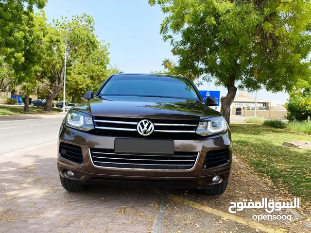 Touareg V6 4WD 2014 Oman agency first owner
