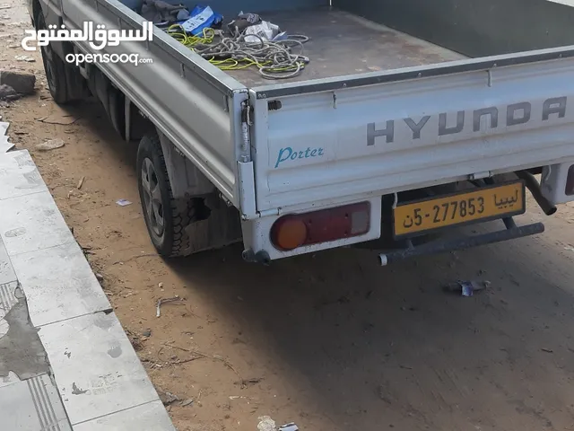 بورتر نقل بضائع داخل وخارج طرابلس مكان السراج جنزور