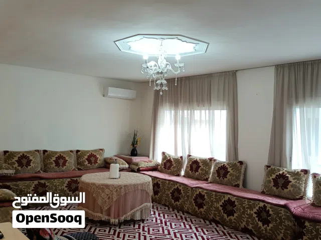 شقة هادئة و نظيفة جدا للكراء اليومي بالرباط أكدال