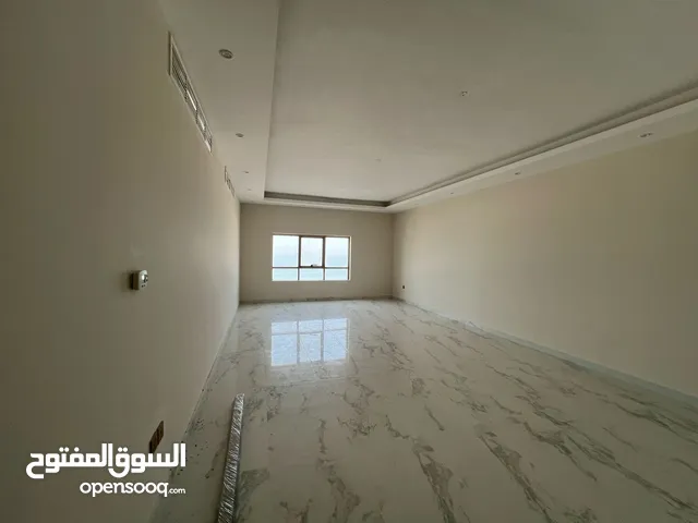 شقه فاخره جدا مميزات حصري علي البحر مباشر متوفر جميع الخدمات