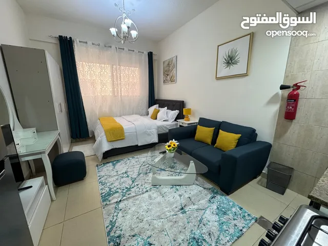 B1 استوديو مفروش بالكامل ثانى ساكن للايجار الشهرى فى عجمان شامل كل الفواتير