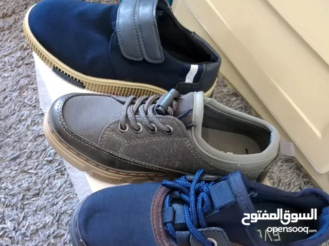 35 Sport Shoes in Irbid