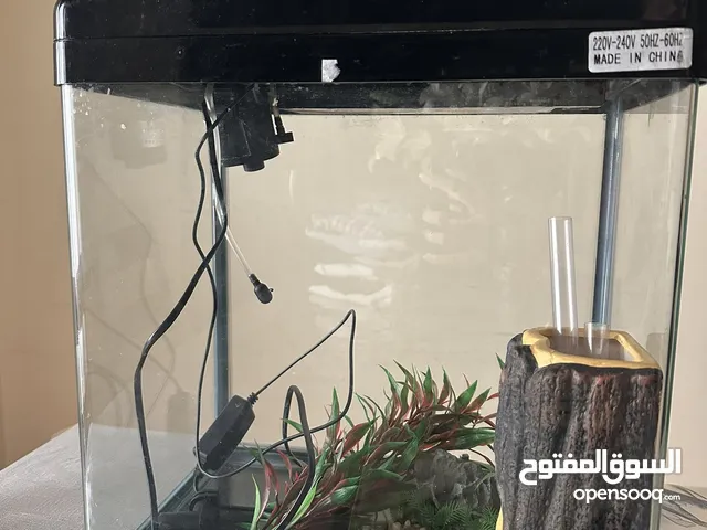 حوض أسماك للبيع
