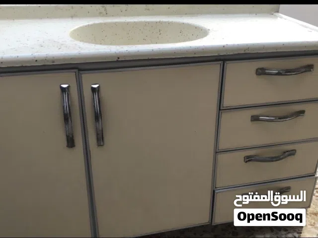 السلام عليكم كاونتر الالمنيوم الداخل وخارج خشب