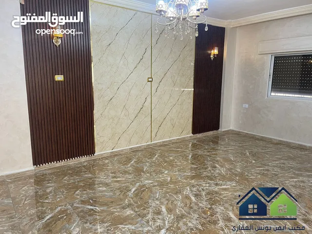 140m2 3 Bedrooms Apartments for Sale in Zarqa Al Zarqa Al Jadeedeh
