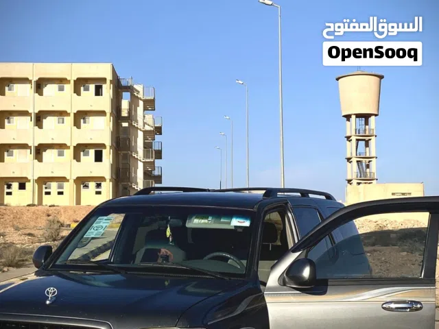 تويوتا سيكويا 2004