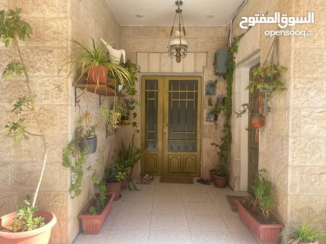 165 m2 3 Bedrooms Townhouse for Sale in Zarqa Al-Qadisyeh - Rusaifeh