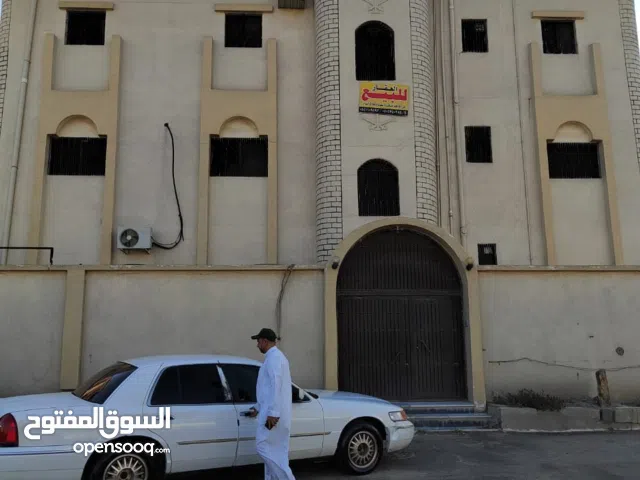 للبيع بيت العزيزيه خميس مشيط بالفرش والزل