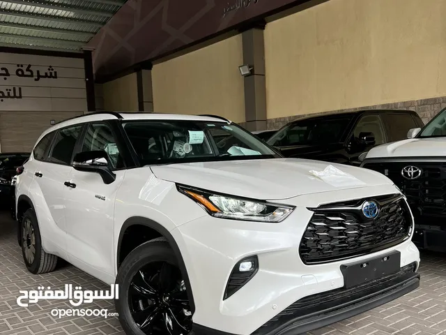 TOYOTA HIGHLANDER GLE ( معرض الحضر )