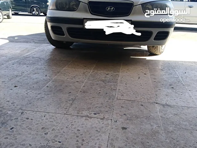 Hyundai Elantra GLS in Amman