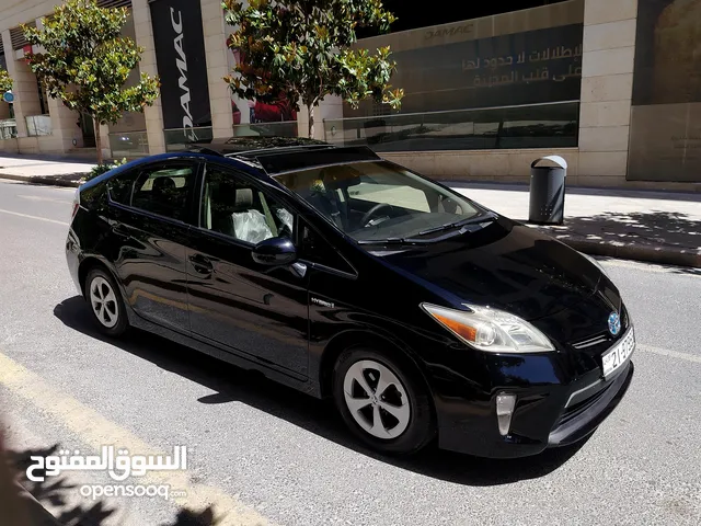 Used Toyota Prius in Amman