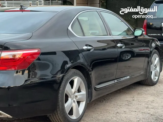 Lexus LS LS 460 in Mubarak Al-Kabeer