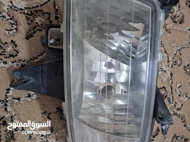 كشافات سيارة تويوتا كرولا 2007