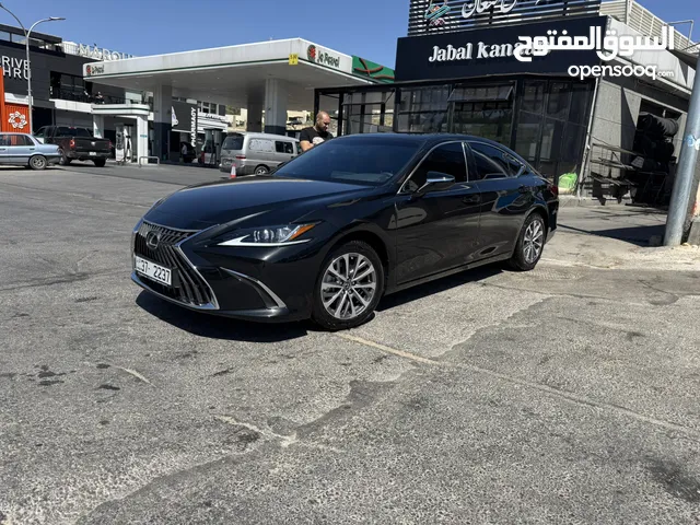 Used Lexus ES in Amman
