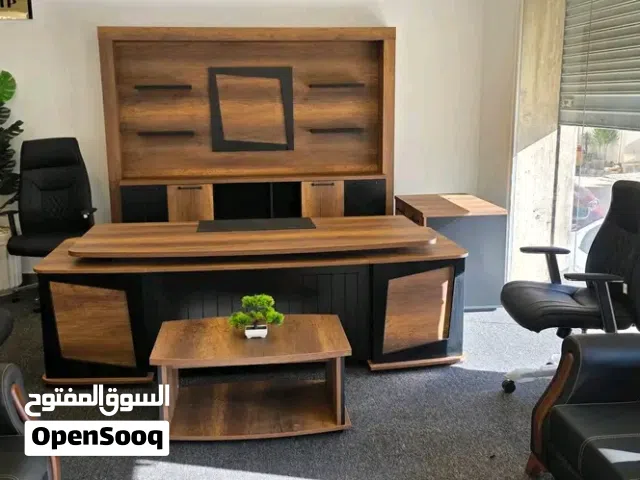 مكاتب ادارية ومكاتب موظفين بأسعار وتشكيلات متنوعة
