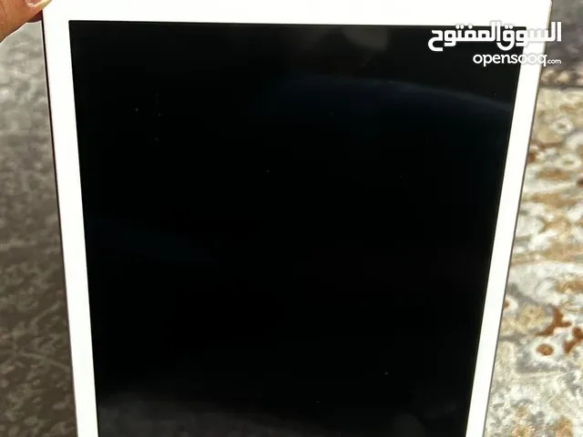 Apple iPad 7 32 GB in Baghdad