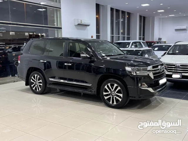 Toyota Land Cruiser GX-R 2019 (Black)