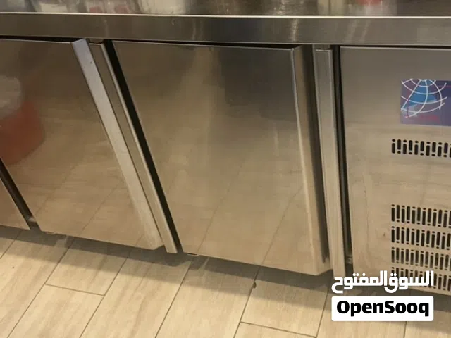 ثلاجات للبيع شبه جديده